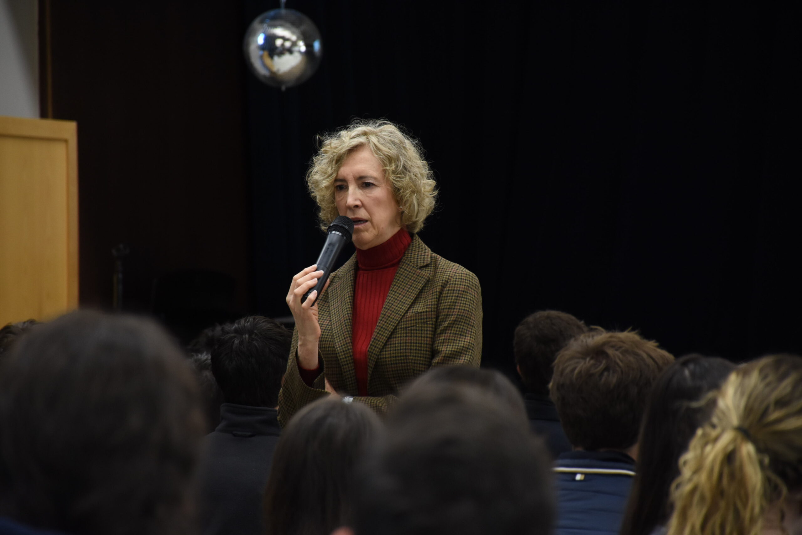 Ana Iríbar reivindica la importancia de no olvidar a las víctimas del terrorismo