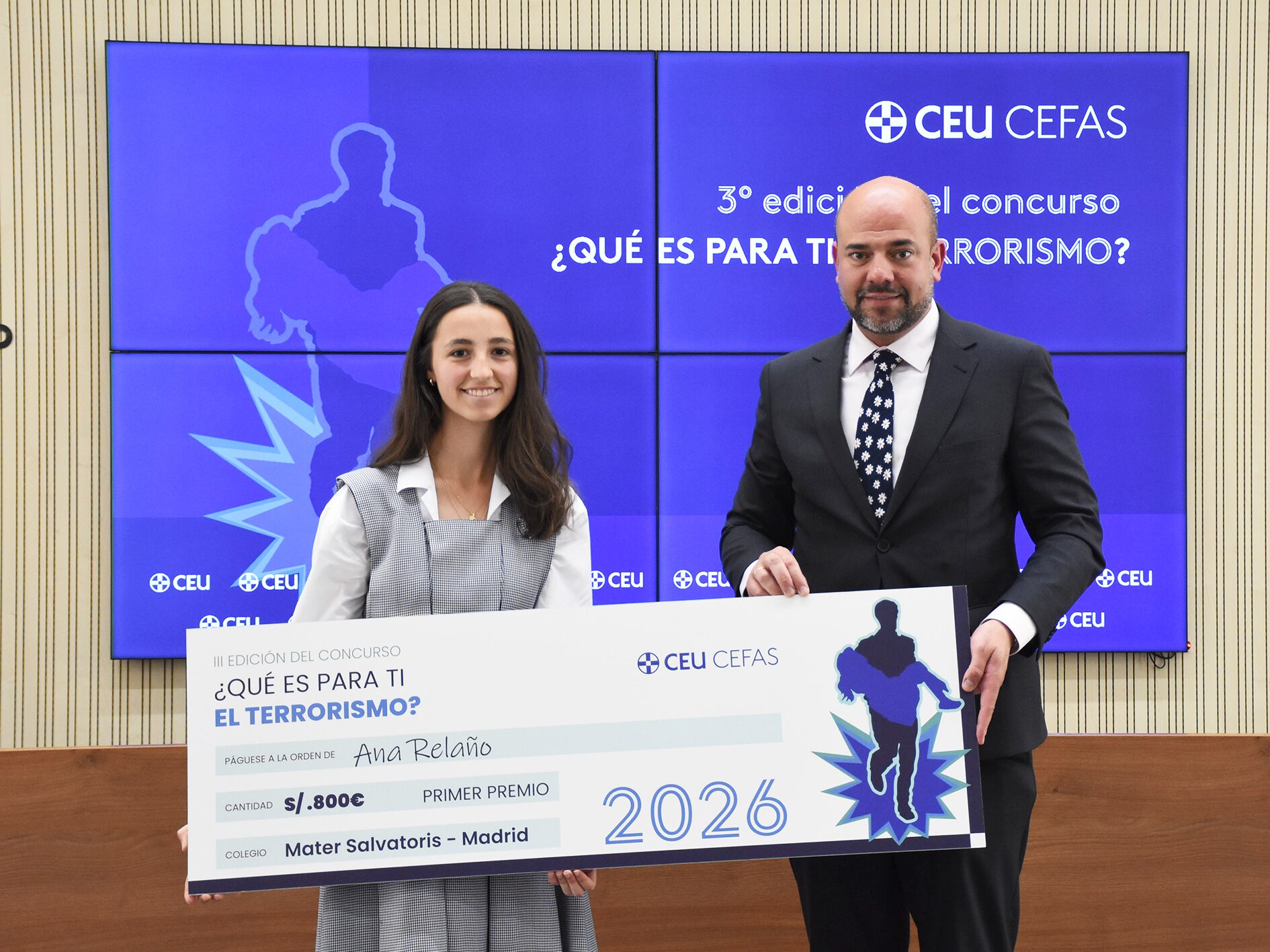 PREMIOS CEU POR LA VIDA GANADORA 1